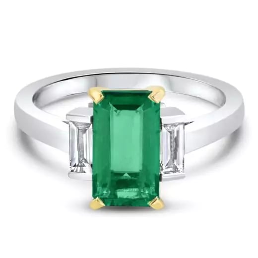 wyatt-jewellery-bespoke-emerald-baguette-diamond-platinum-engagememnt-ring-520-by-520-72dpi-65b2ea2e8fa16
